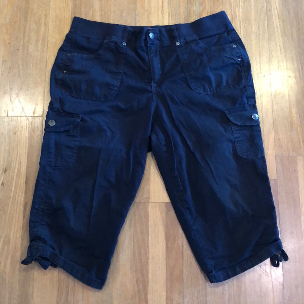 🌸NAVY CARGO STYLE CAPRIS SZ 10 EUC🌸
